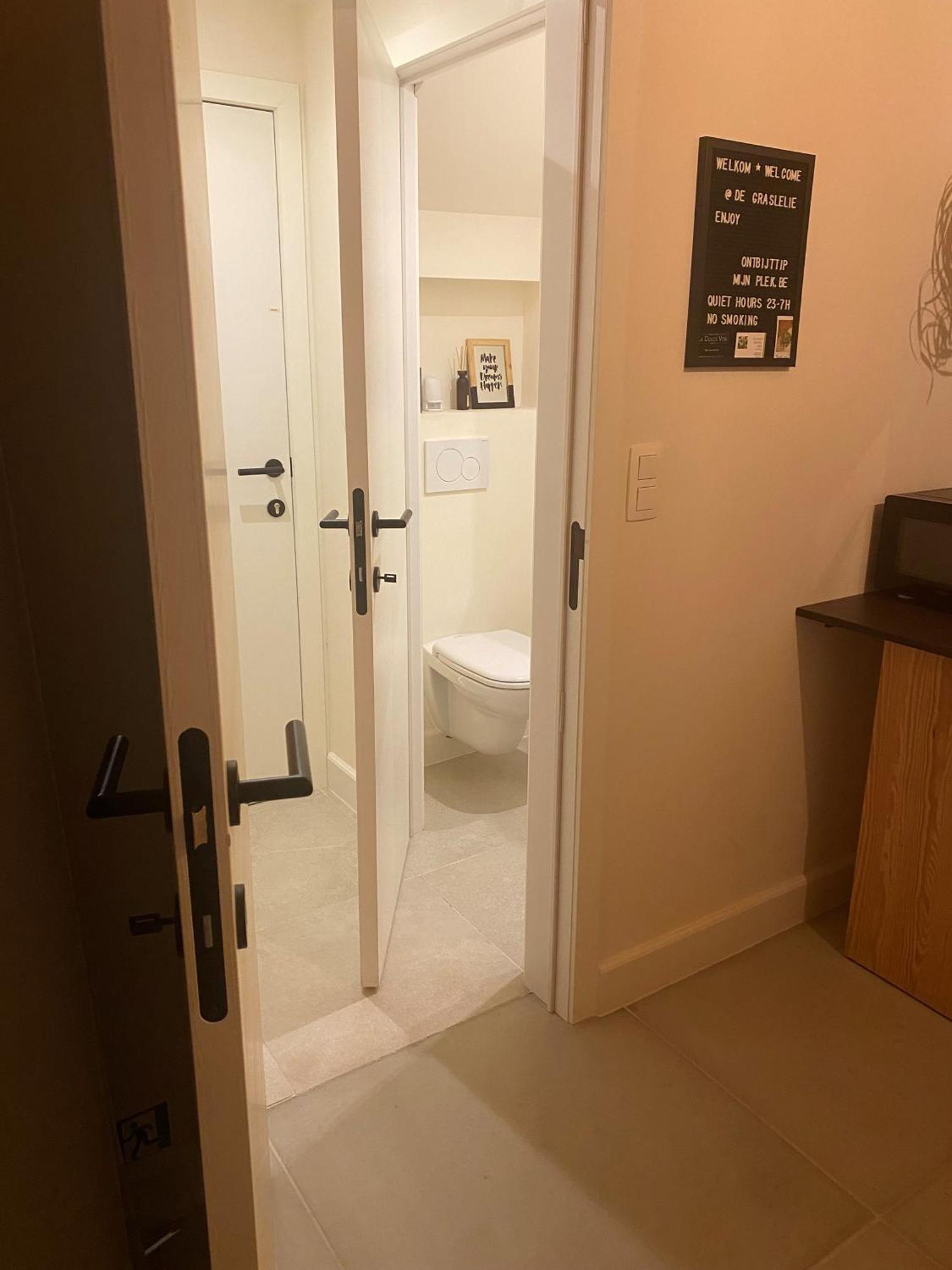 De Graslelie Apartment Schoten Bagian luar foto